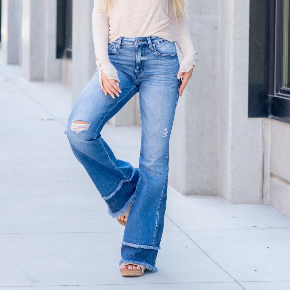 KanCan Double Frayed Hem High Rise Flare Jeans Size 11/29 34" Inseam KC9334M